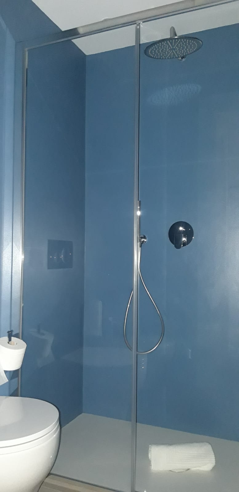 Realizzazioni in resina doccia