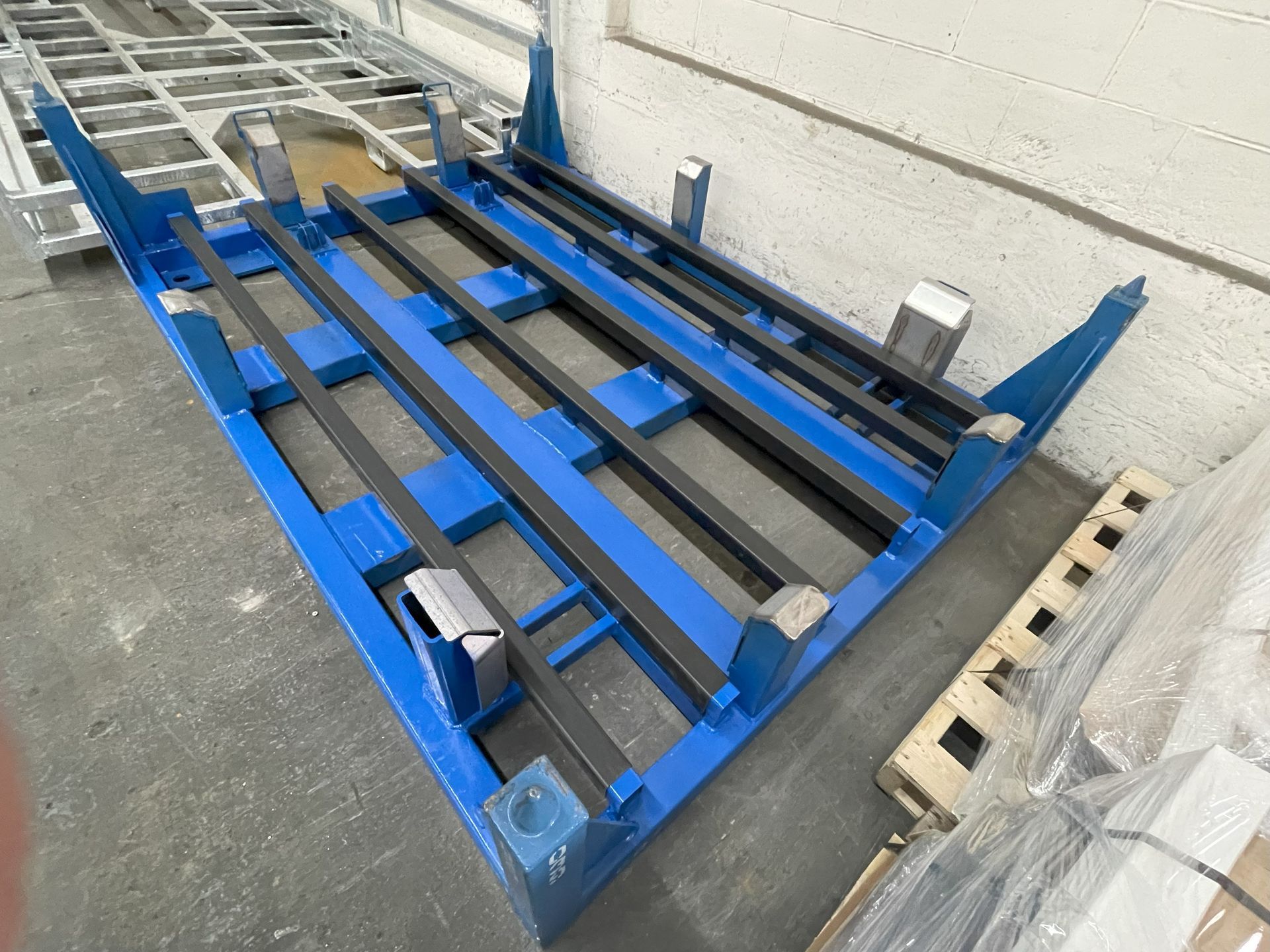 Custom shipping container