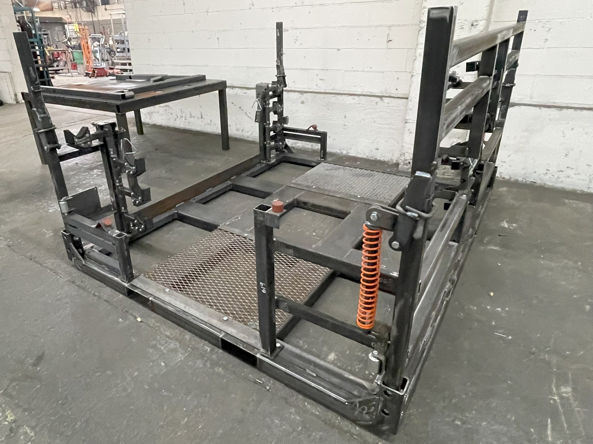 Custom shipping containers