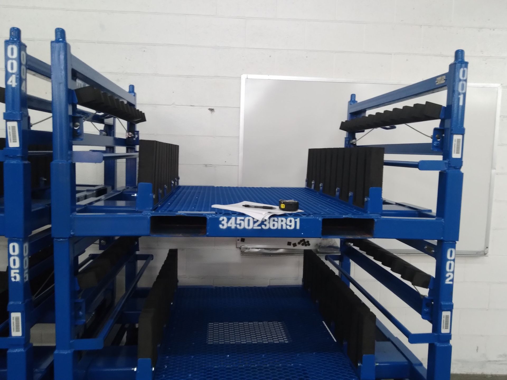 Kenworth shipping container