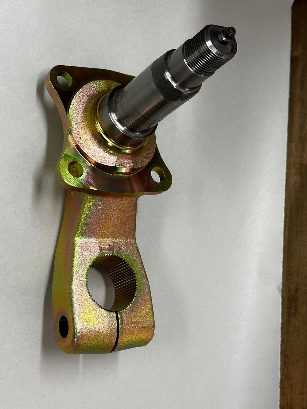 Selective plated yellow zinc plated hub by Seminole Metal Finishing.