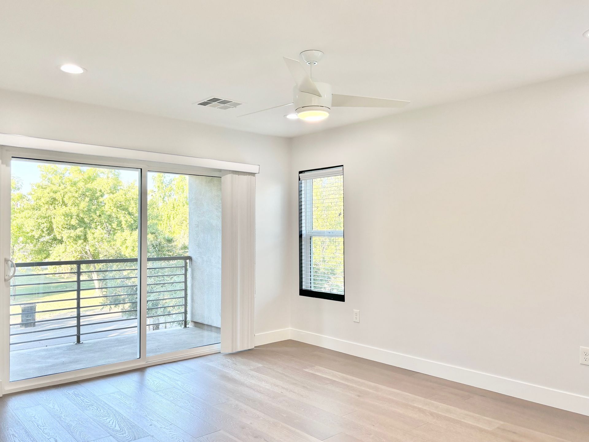 marvel-the-modern-townhomes-at-medlock-villas