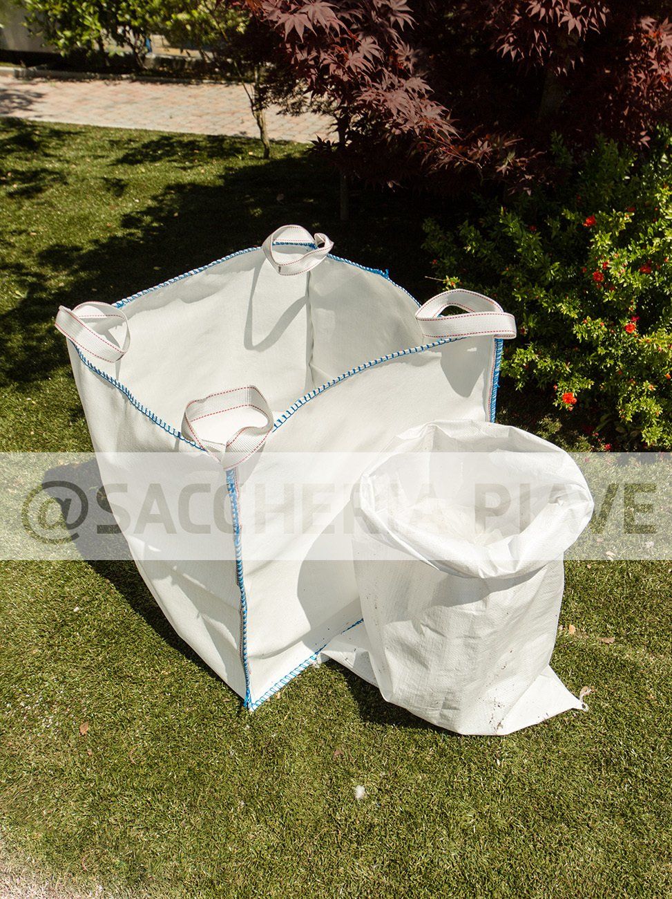 sede dell'azienda di sacchetti