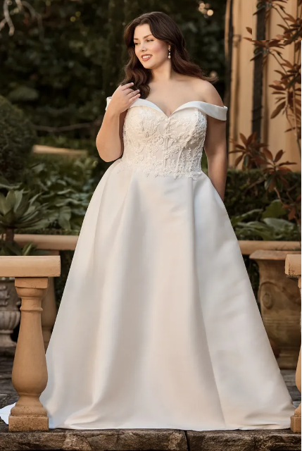 Plus Size Wedding Gowns at Fifi's Bridal