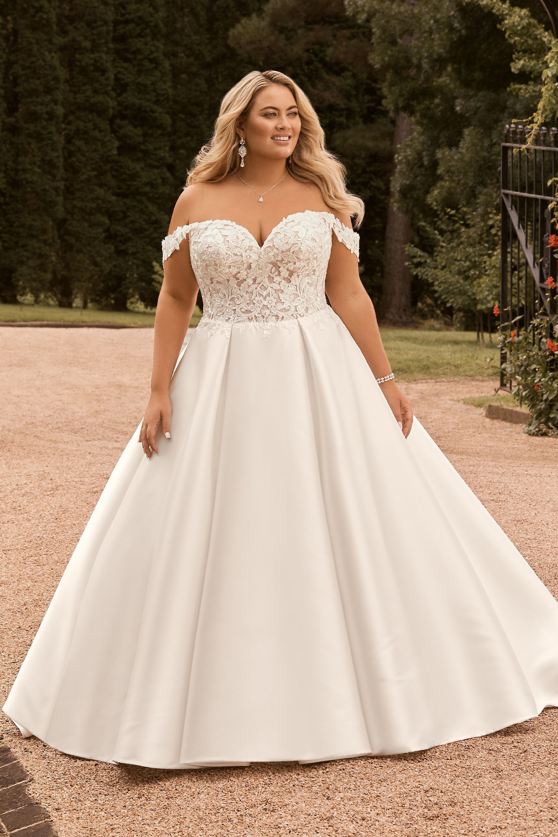 Sopia Tolli Wedding Gown Y22182 at Fifi's Bridal in Elmhurst, Il