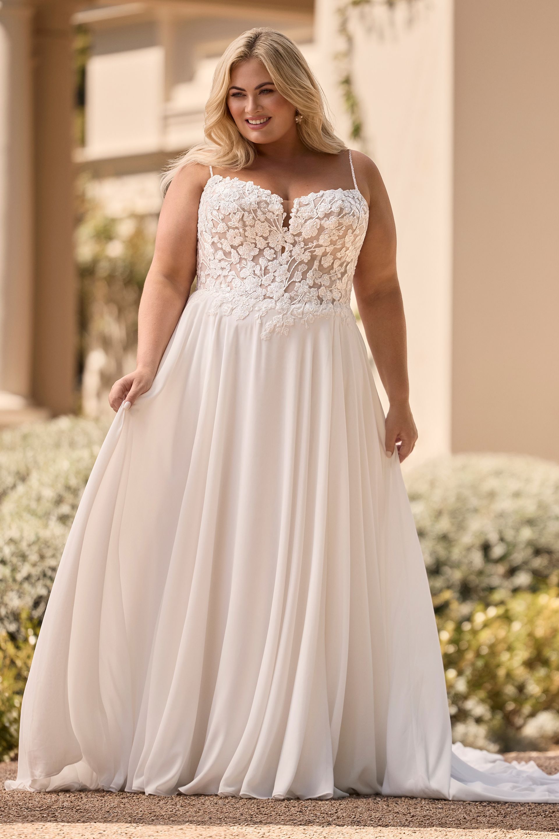 Sophia Tolli wedding dress
CAITLIN | STYLE Y3164FI at Fifi's Bridal