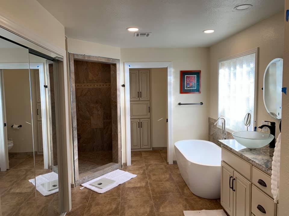 Remodeled bathroom done by a modern touch