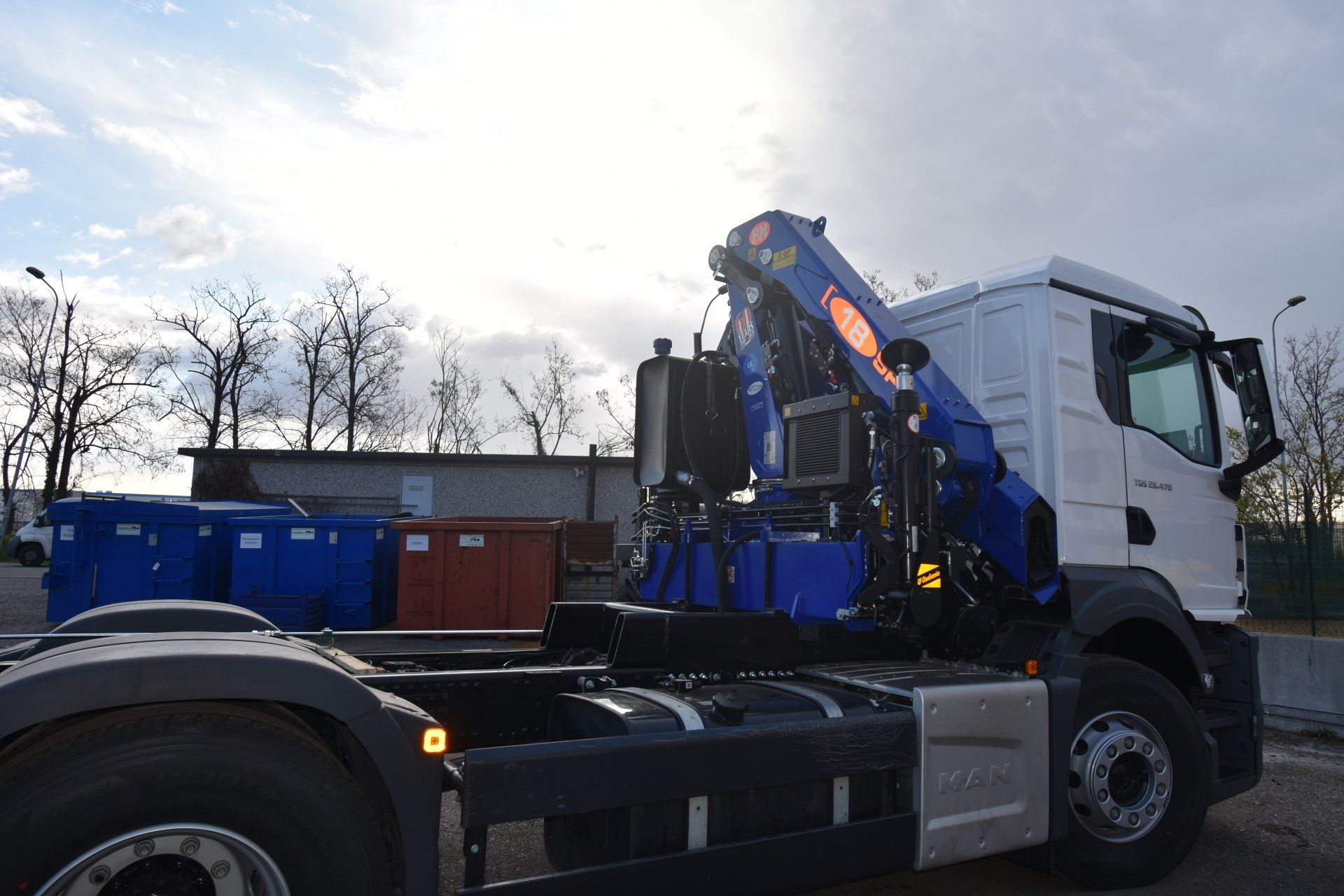 GRU PM SU VEICOLO MAN