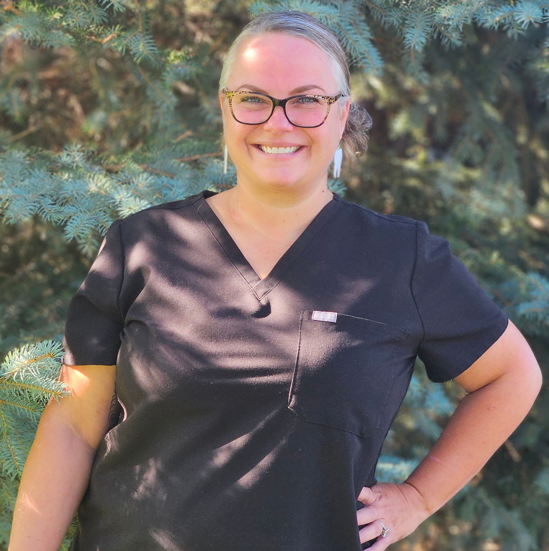 Mandy – Dental Assistant