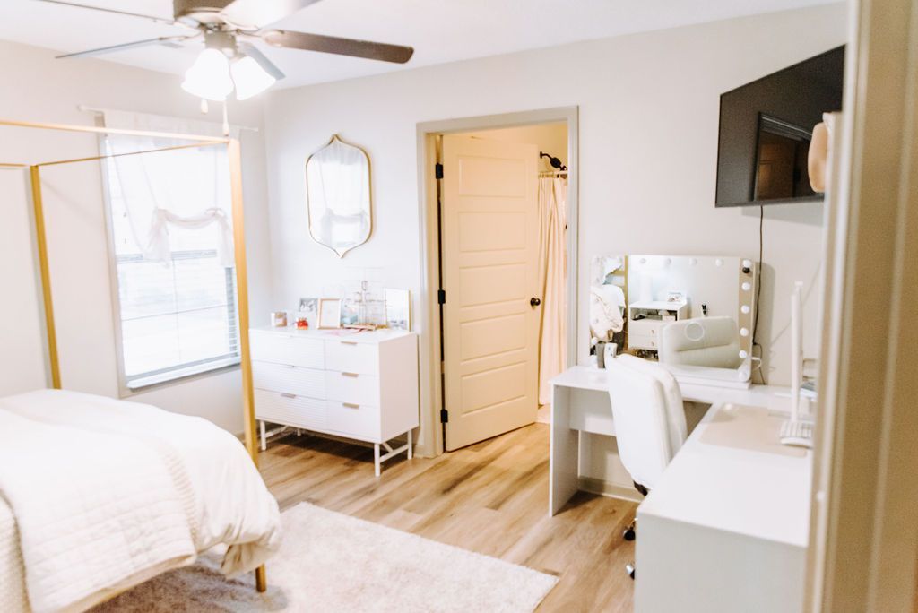 Cedar Ridge - Image 14