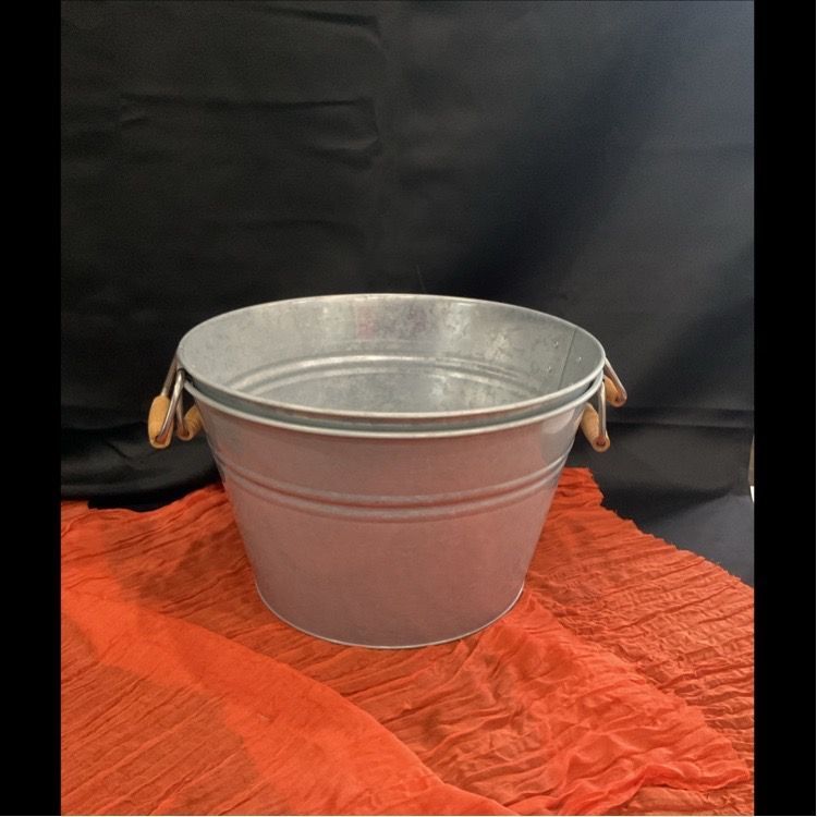 Galvanized Round Tub, 15 IN D x 9 IN H