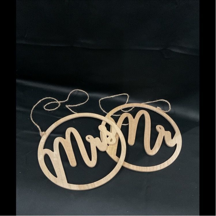 Mr. & Mrs round signs