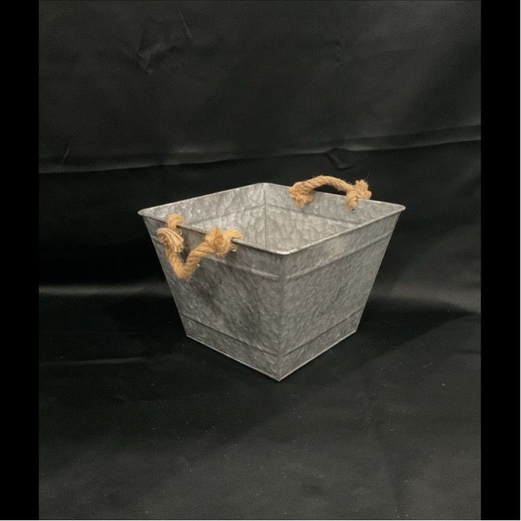 Square Tin (about 12