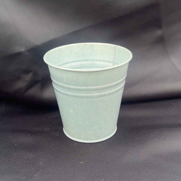 Tin Bucket (about 4
