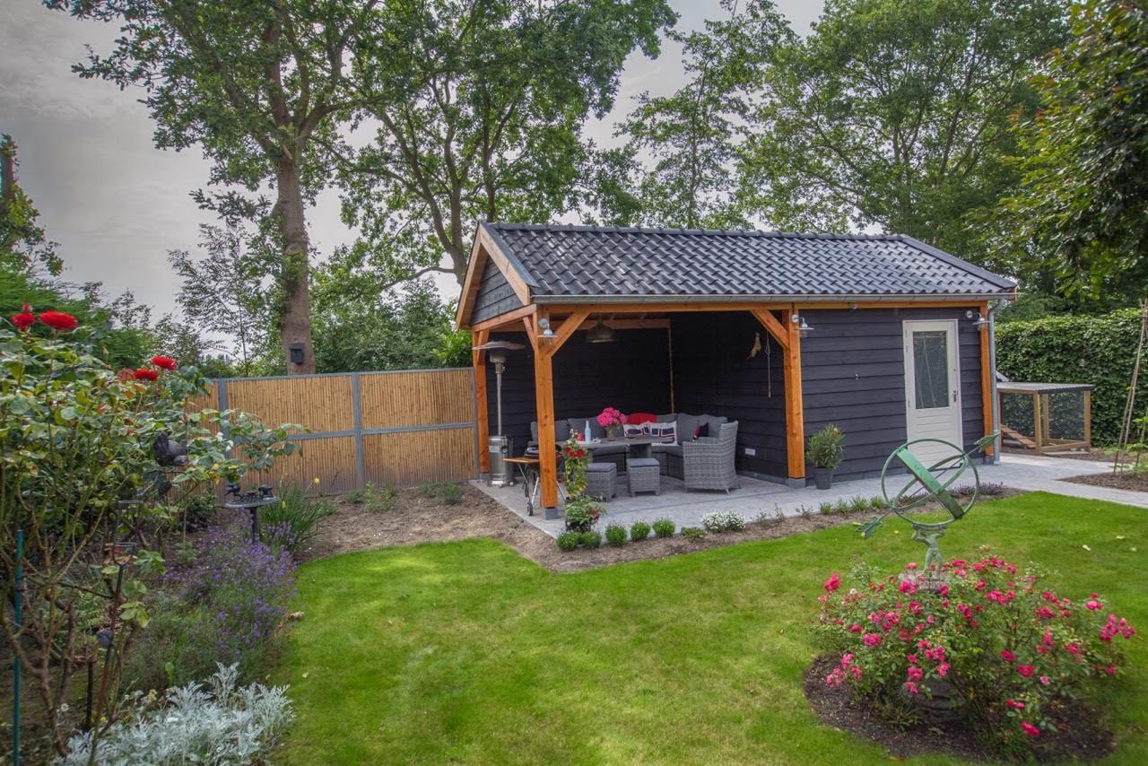 Overkapping en schuur Stad aan het Haringvliet