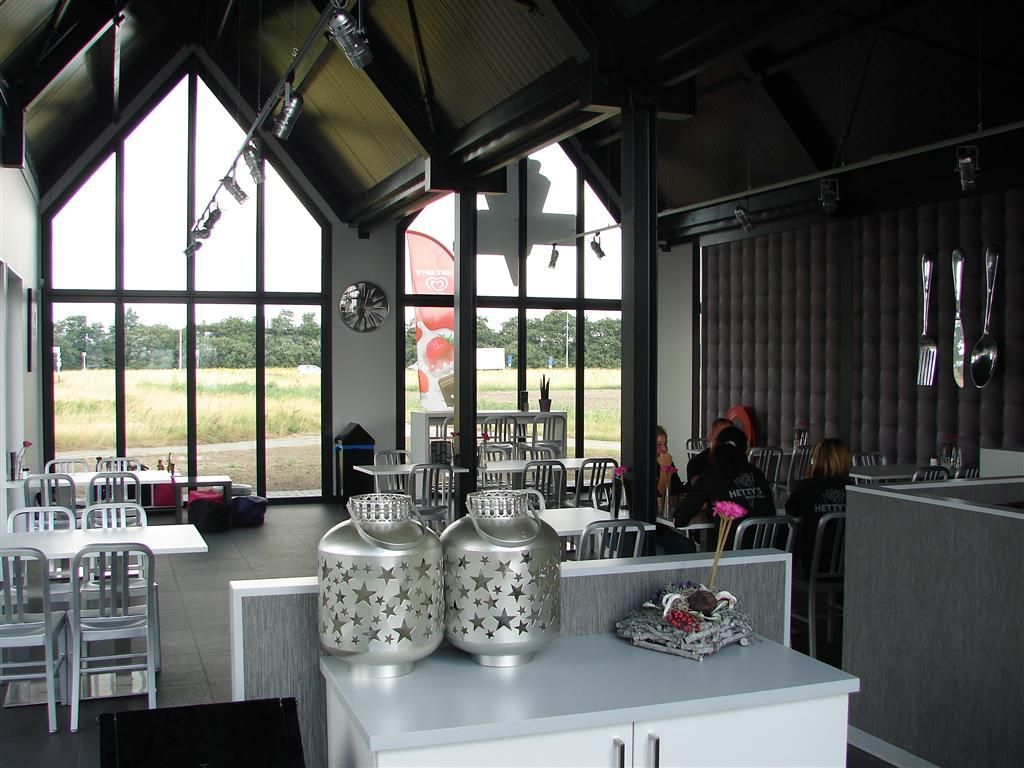 Nieuwbouw restaurant Hetty's patat Ooltgensplaat