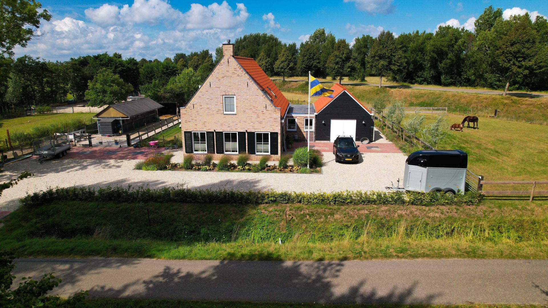Nieuwbouw woning in Sommelsdijk met een landelijk karakter