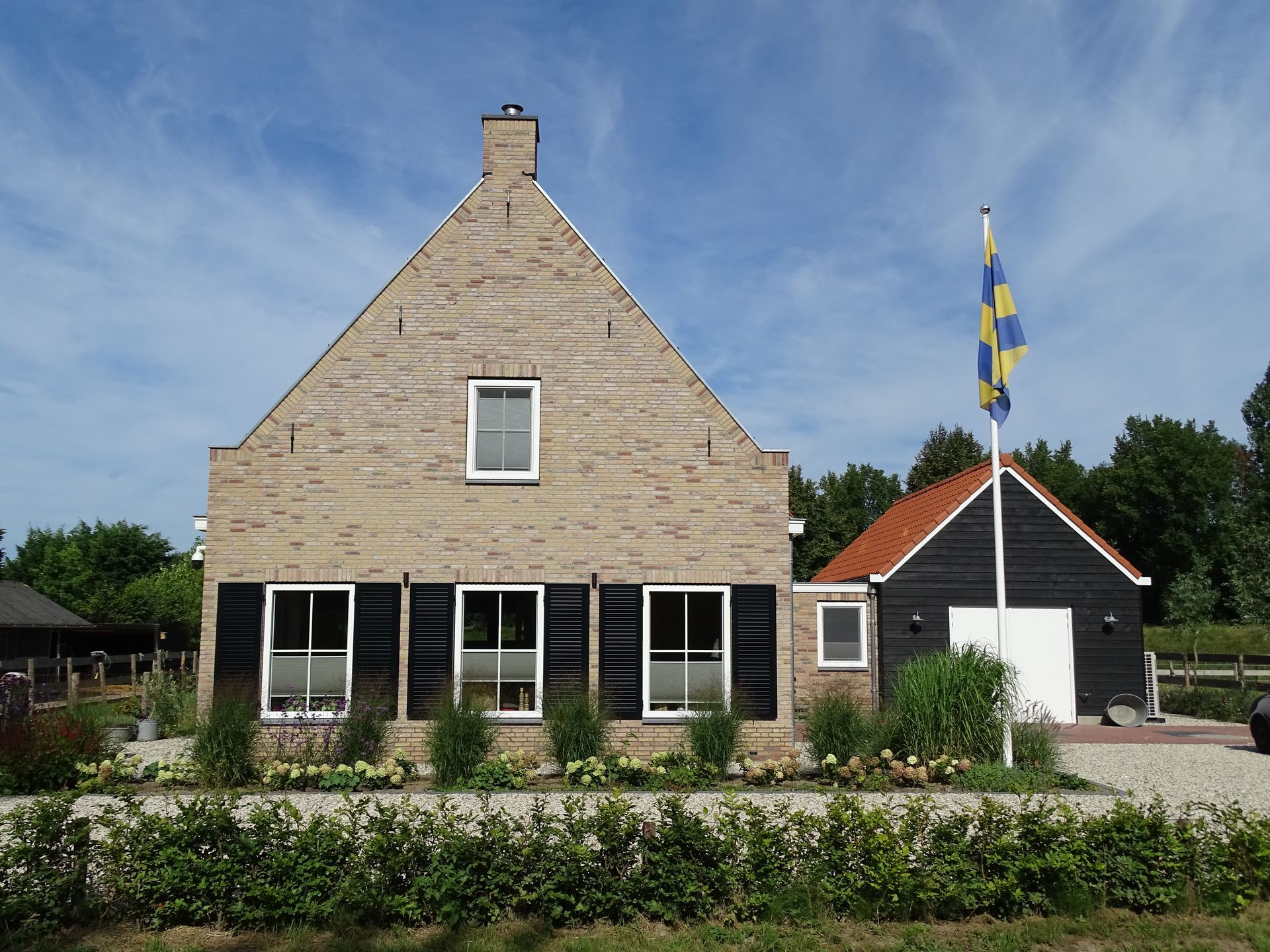 Nieuwbouw woning in Sommelsdijk met een landelijk karakter 