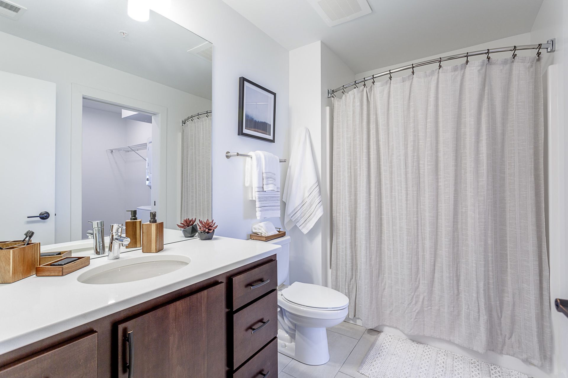 capitol place bedroom 3