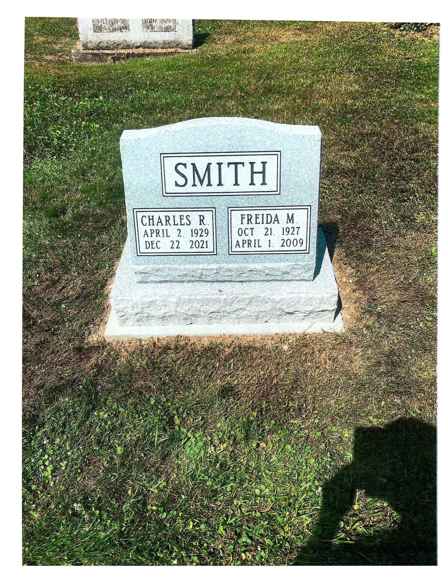 Gravestone of the Smith family: Charles B., died April 29, 2009; and Pricilla M., died April 1, 2009.