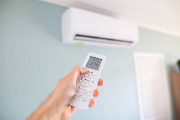 Technician vacuum pump evacuates | Glasgow, VA | Natural Bridge