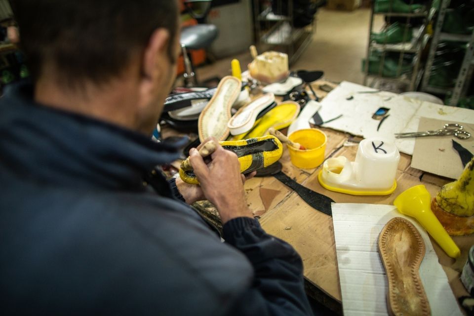 produzione accessori per calzature