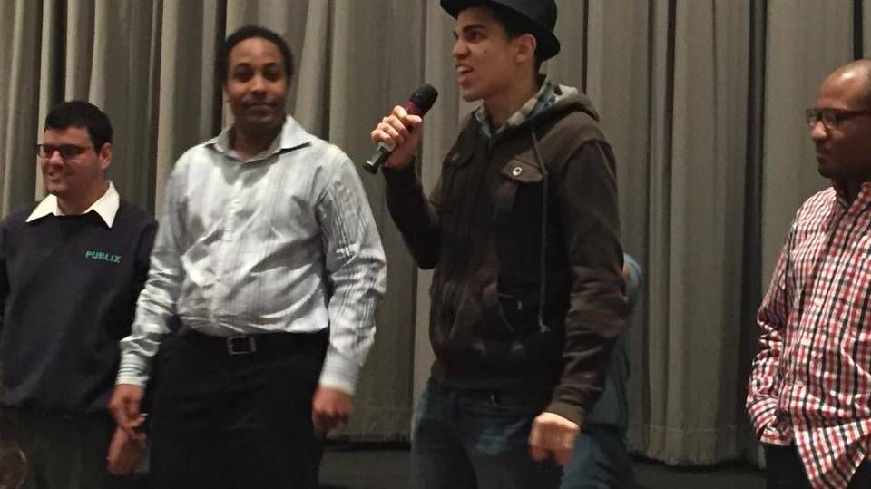 Student Bryan Tomlinson shares his thanks for the baking program after the movie premiere Wednesday at the Bill Cosford Cinema at University of Miami. Brittany Chandani bchandani@MiamiHerald.com
