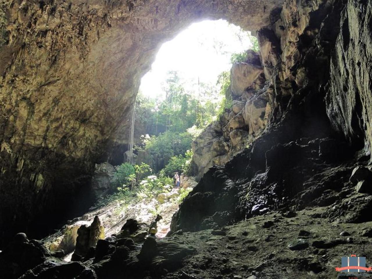 Gruta da Lagoa Azul Bonito