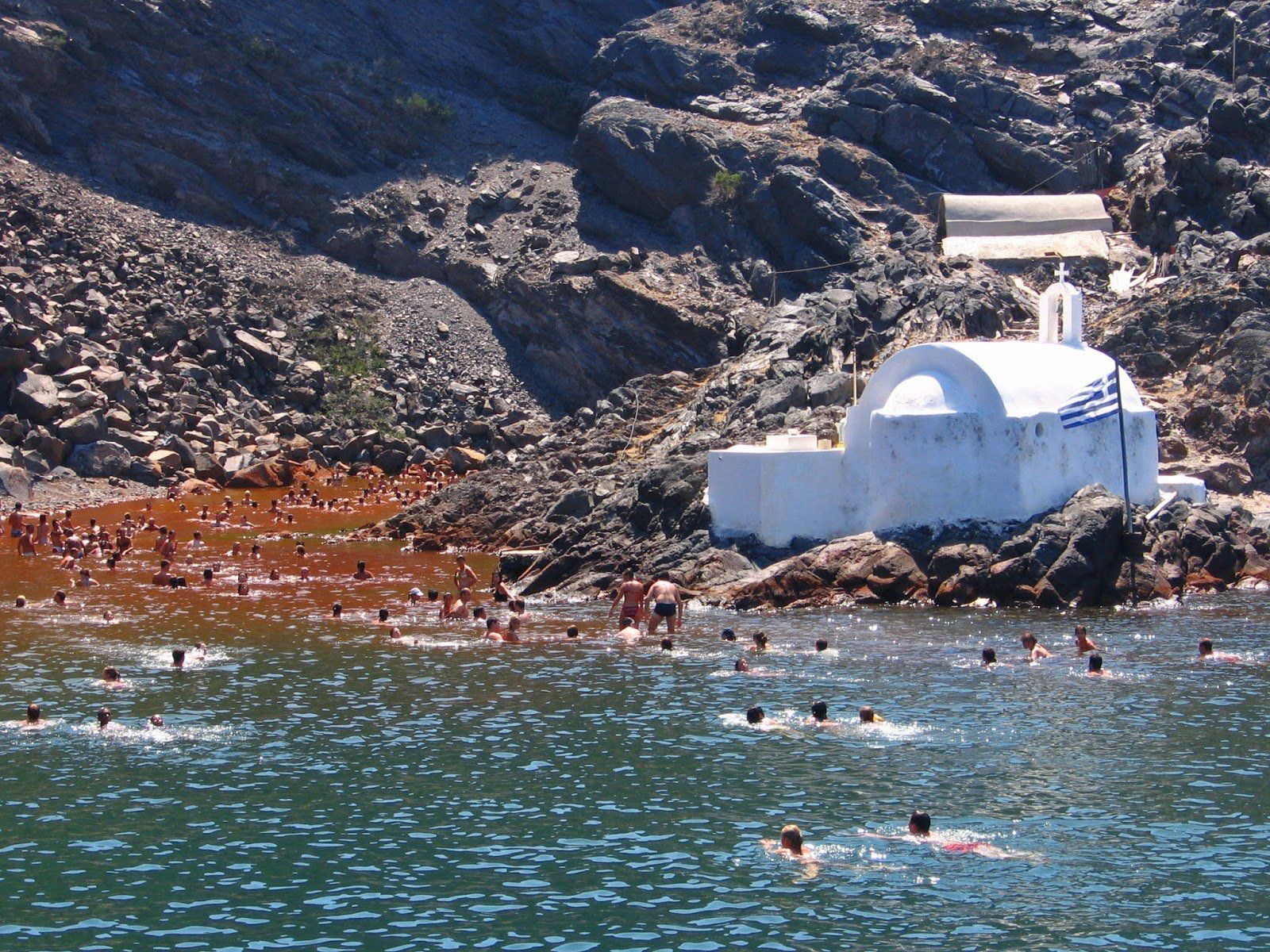 nea kameni volcano & hot springs Santorini Grécia