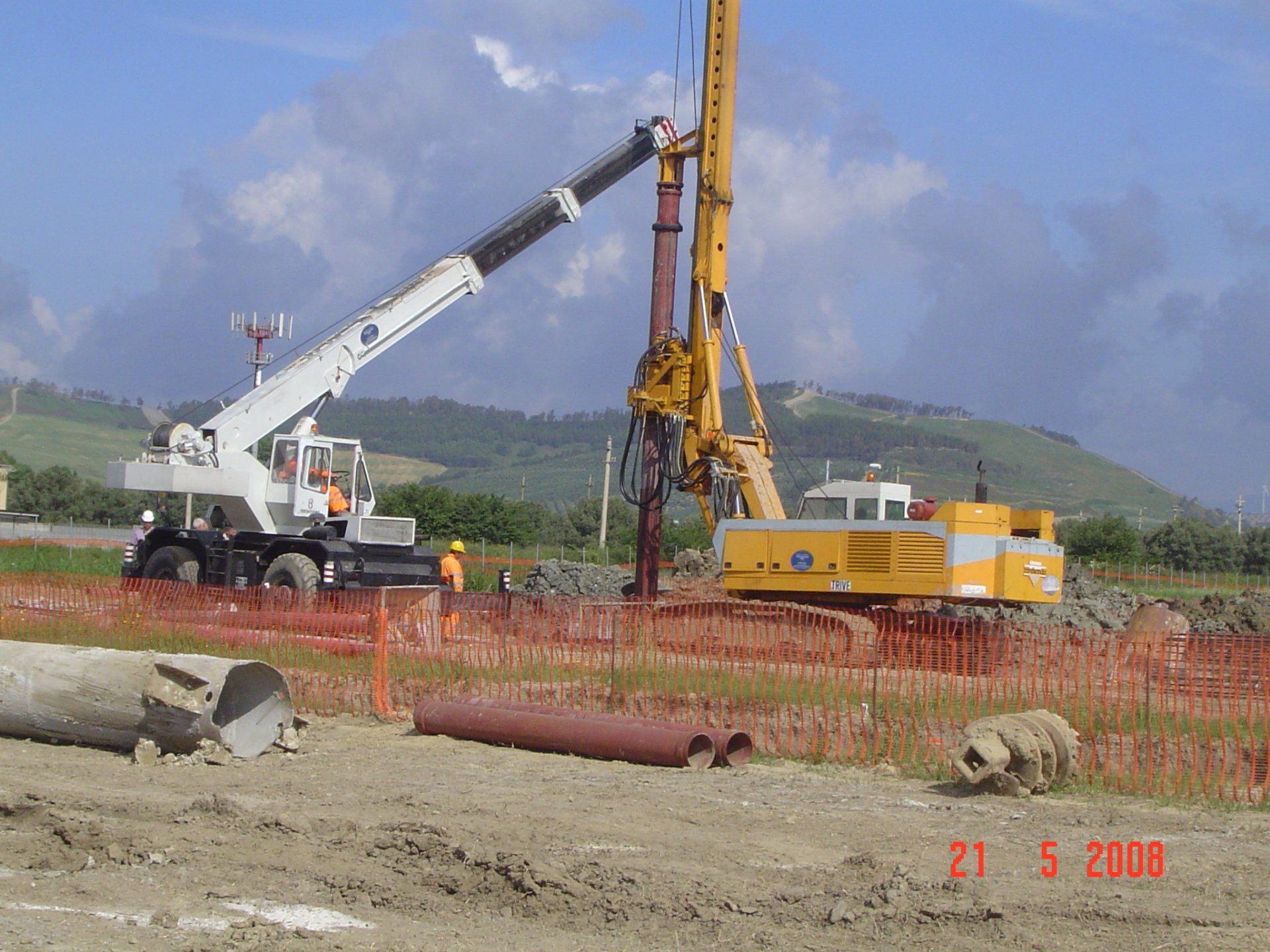 Cittadella Regione Calabria primo palo (2008)