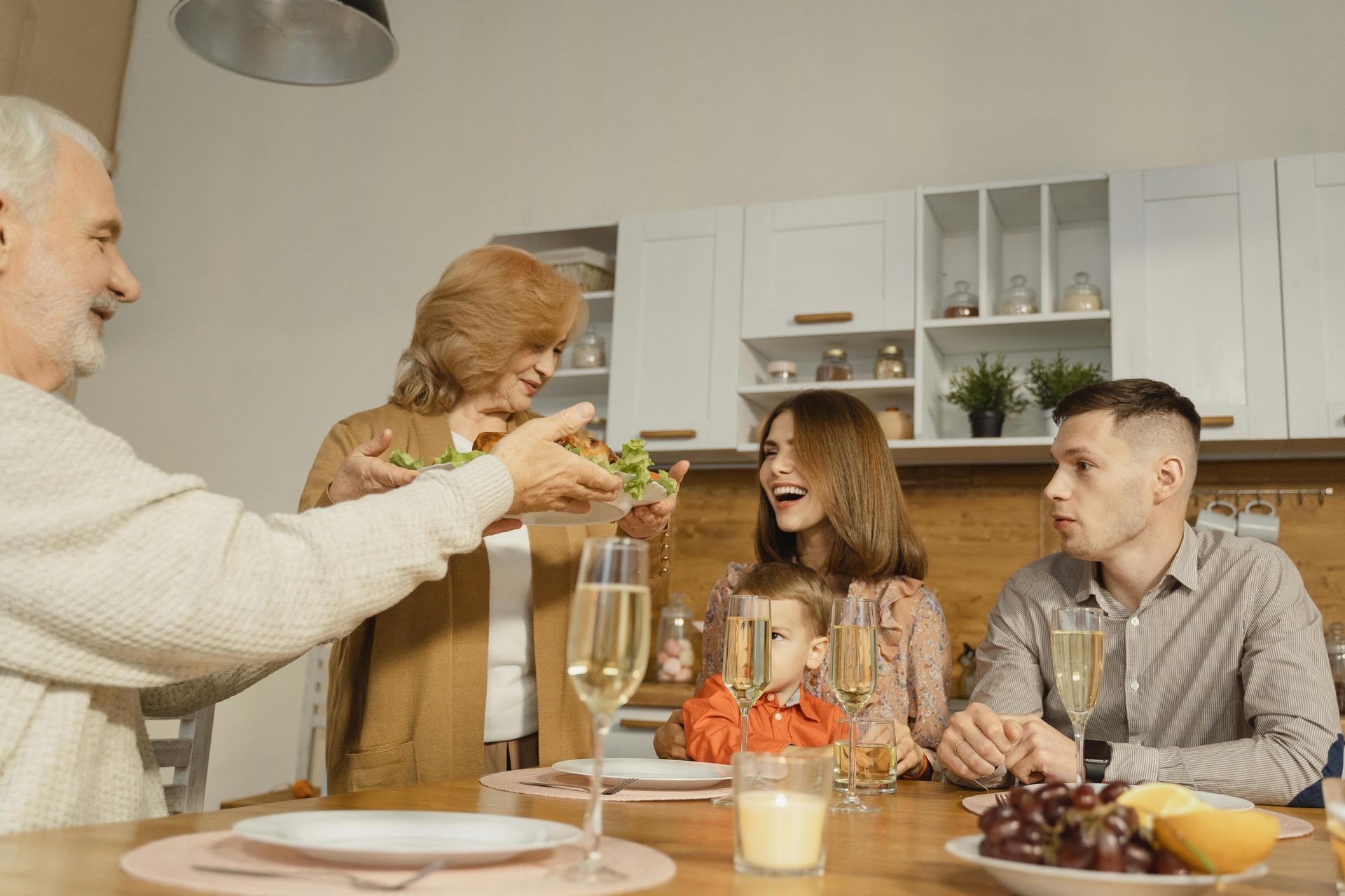 How to Deal with Vegan Social Pressure at Family Dinners - Busy Vegan Life