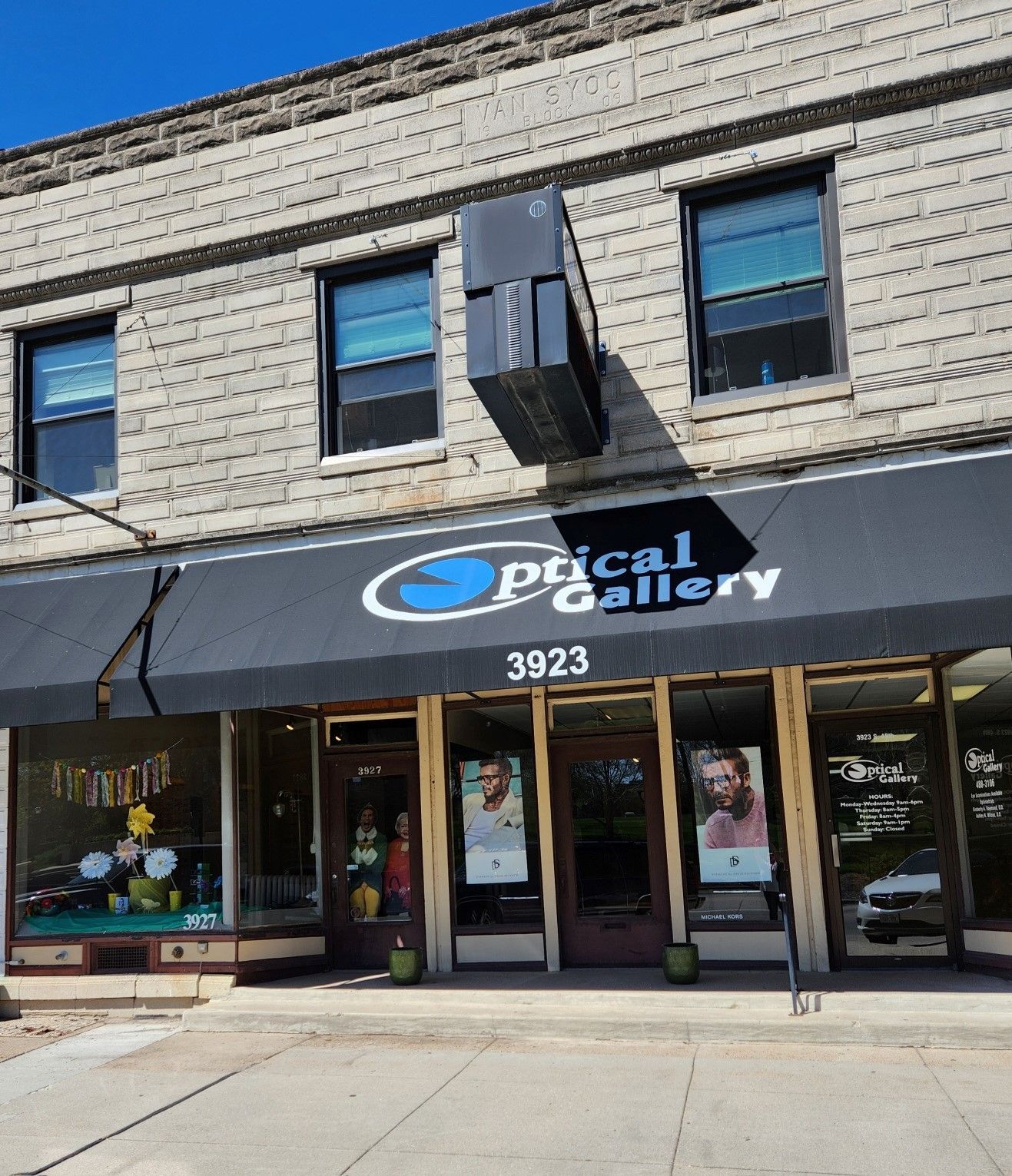 South Lincoln Store — Lincoln, NE — Optical Gallery