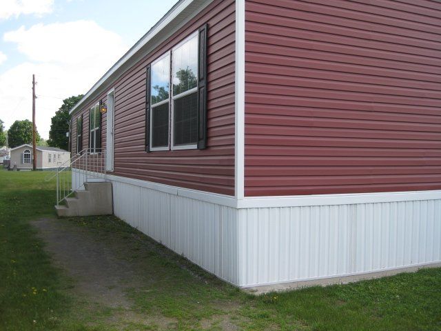 Redman A46026 Manufactured Home In Lyndonville, Vermont