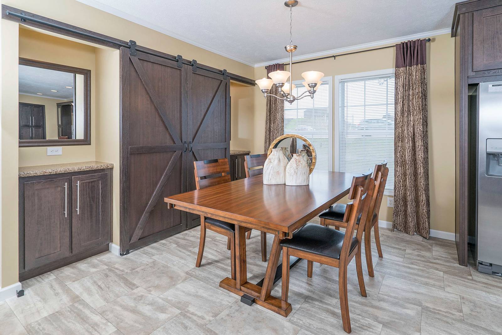 Dining room options in Lyndonville, VT