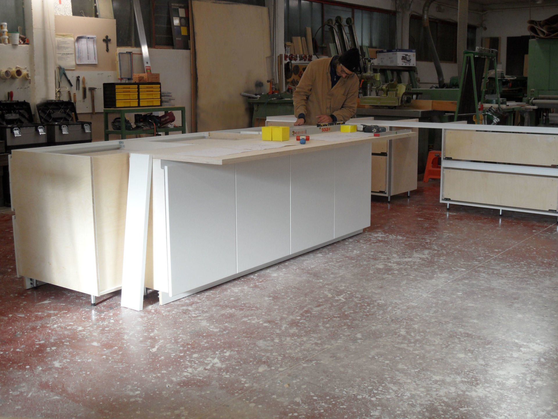 costruzione cucina in falegnameria