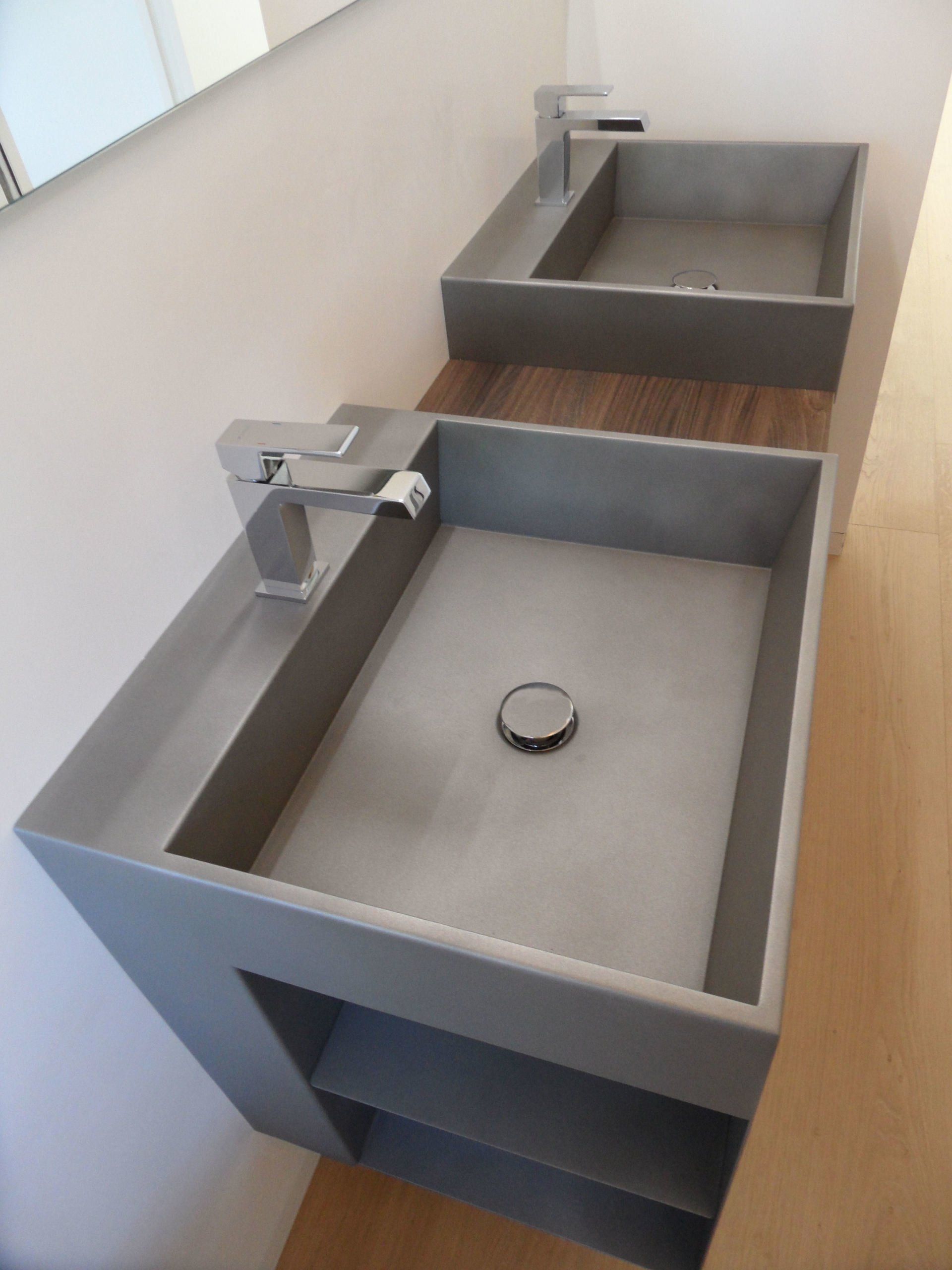 Lavabo in ferro peltro