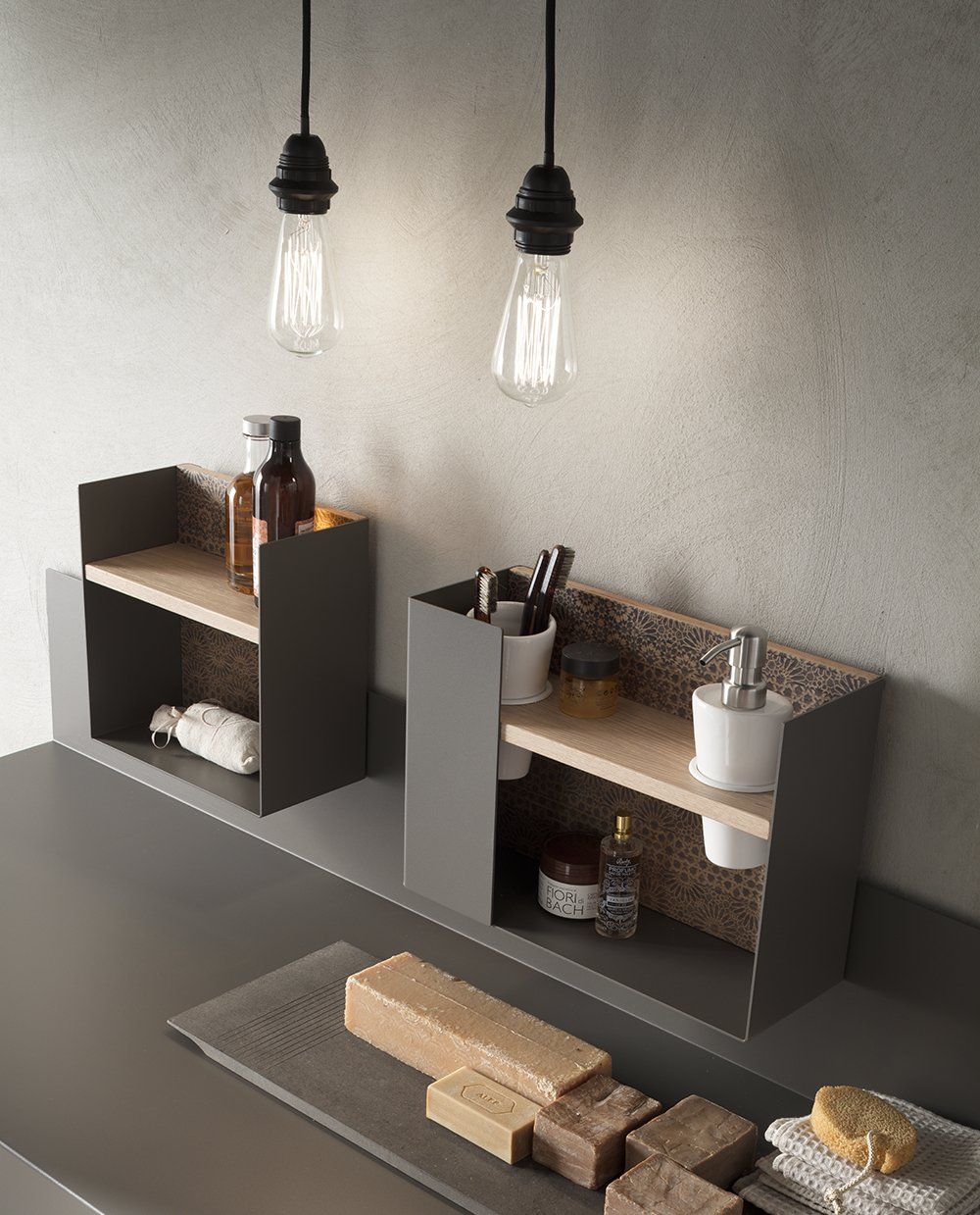 accessori metallo peltro e legno serigrafato