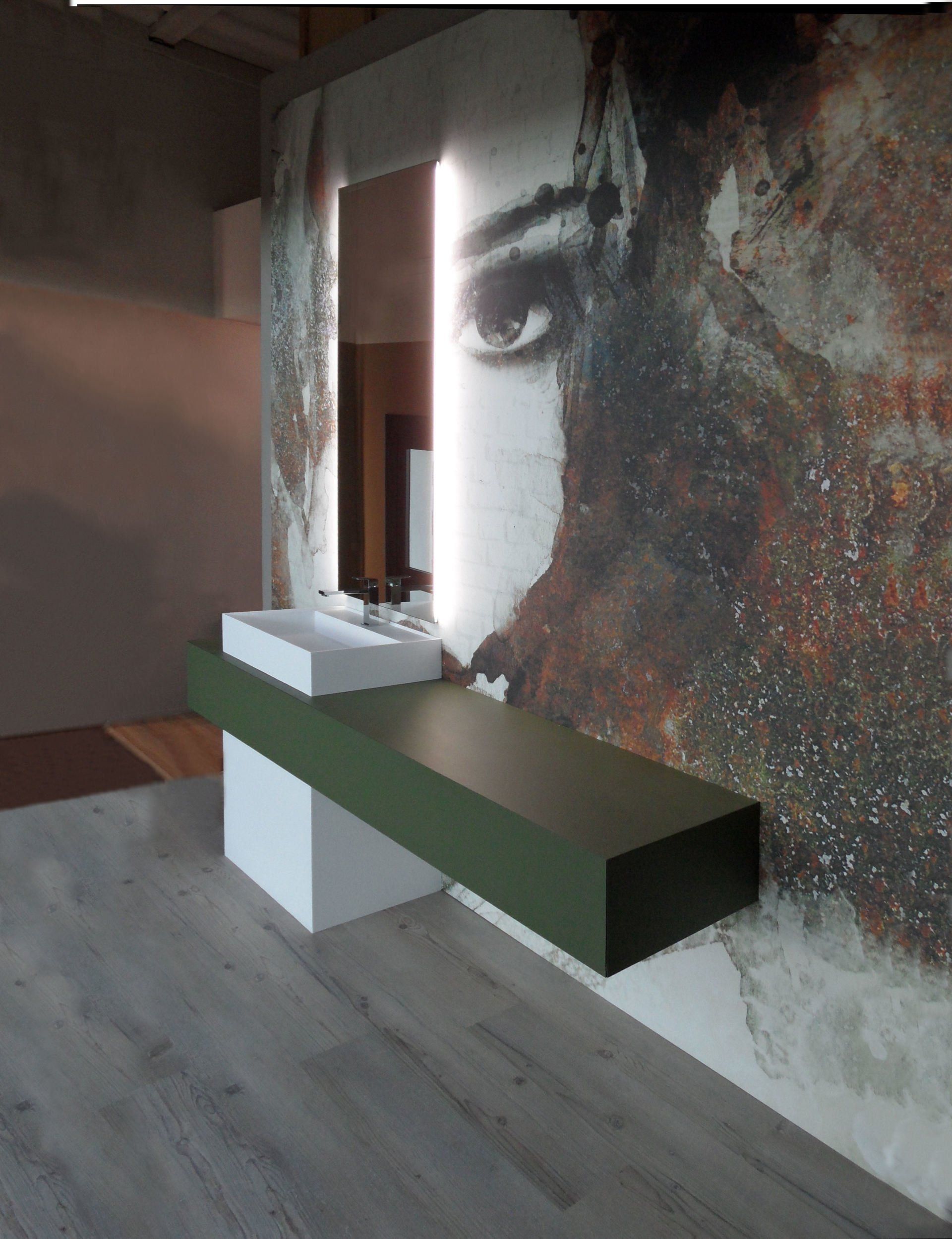 Mobili Bagno monolito personalizzabile con Carta da Parati