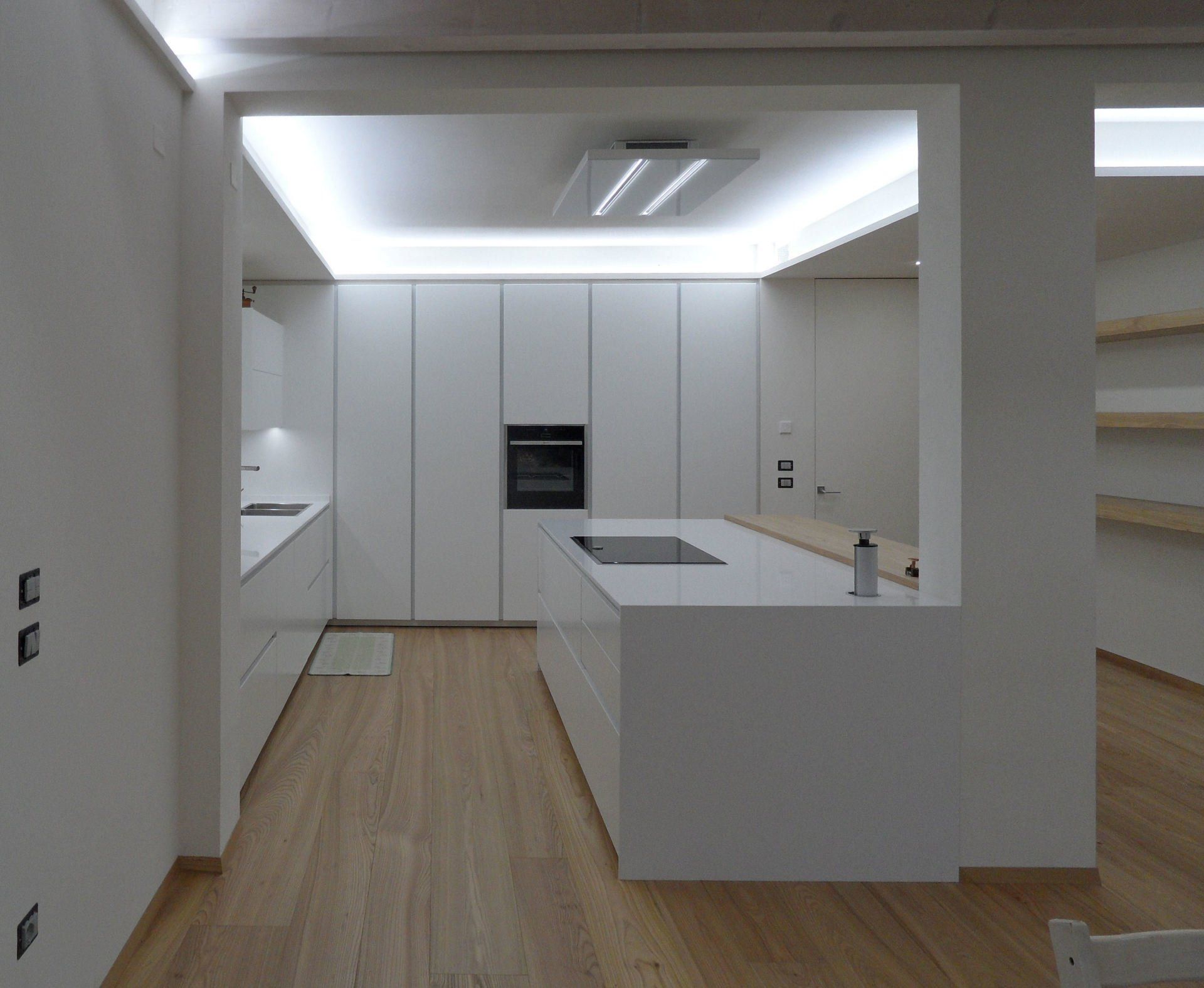 CUCINE ARTIGIANALI MODERNA ALTA GAMMA
