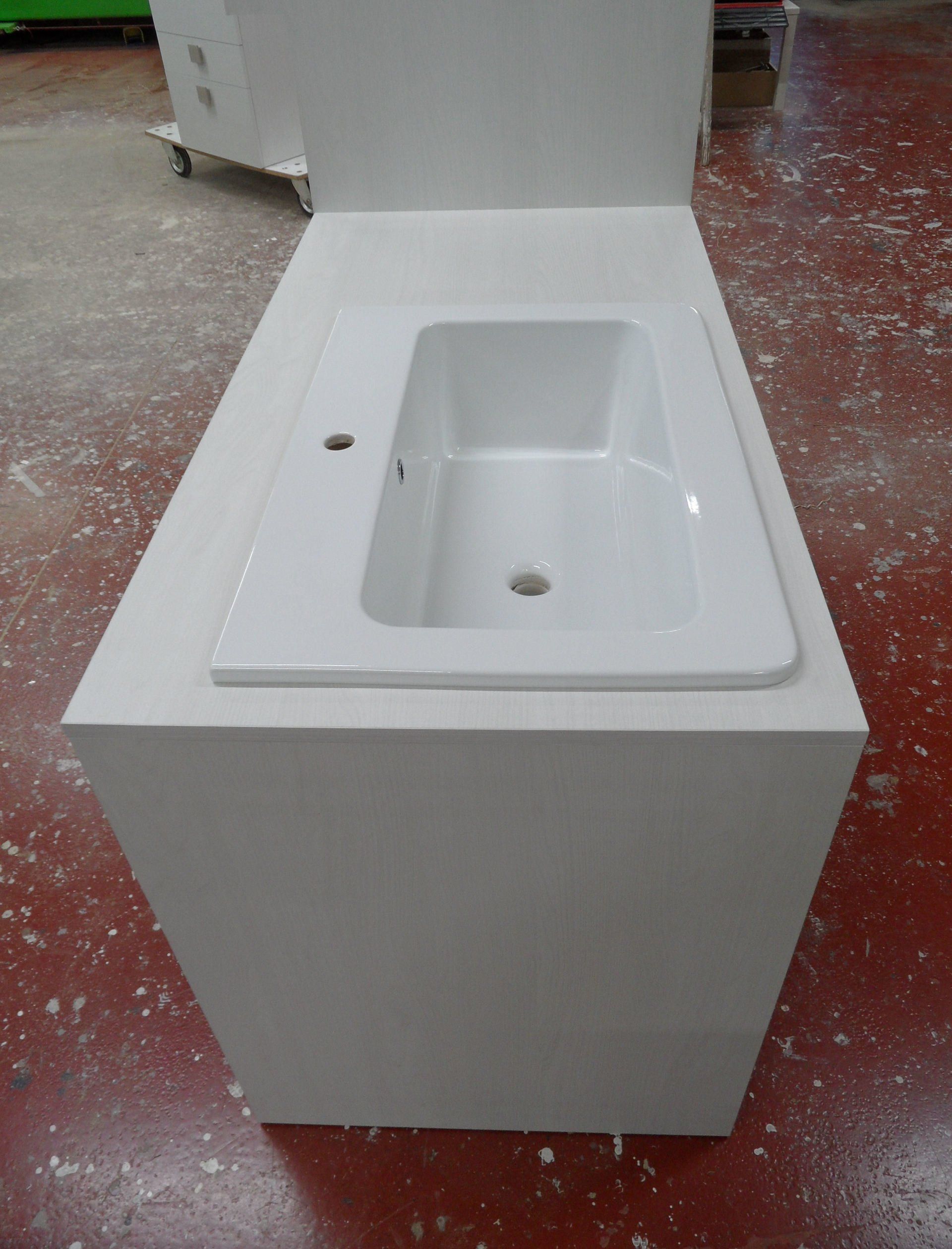 Mobilie lavanderia in costruzione styl art