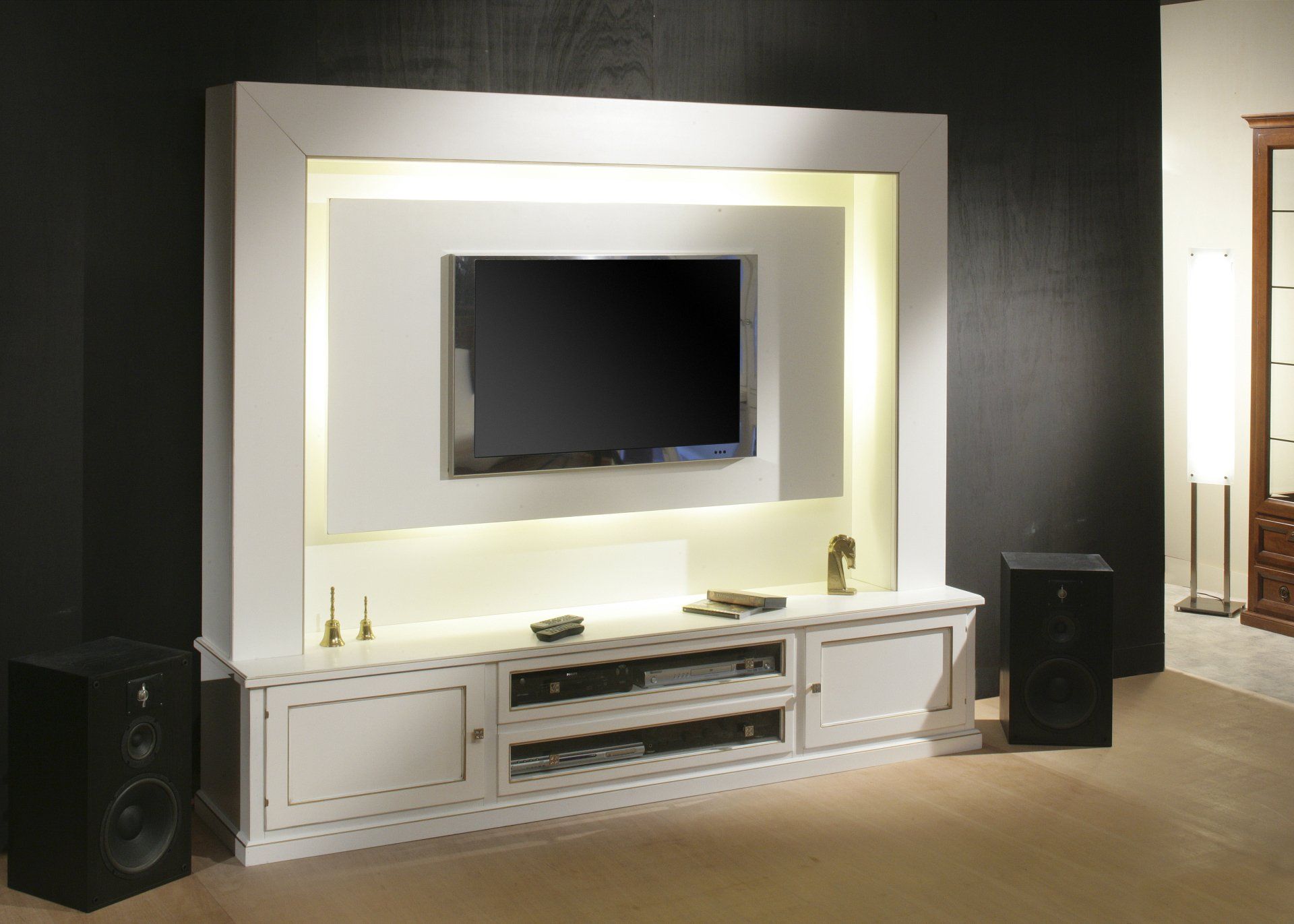 PORTA TV AUTOPORTANTE HOME THEATRE