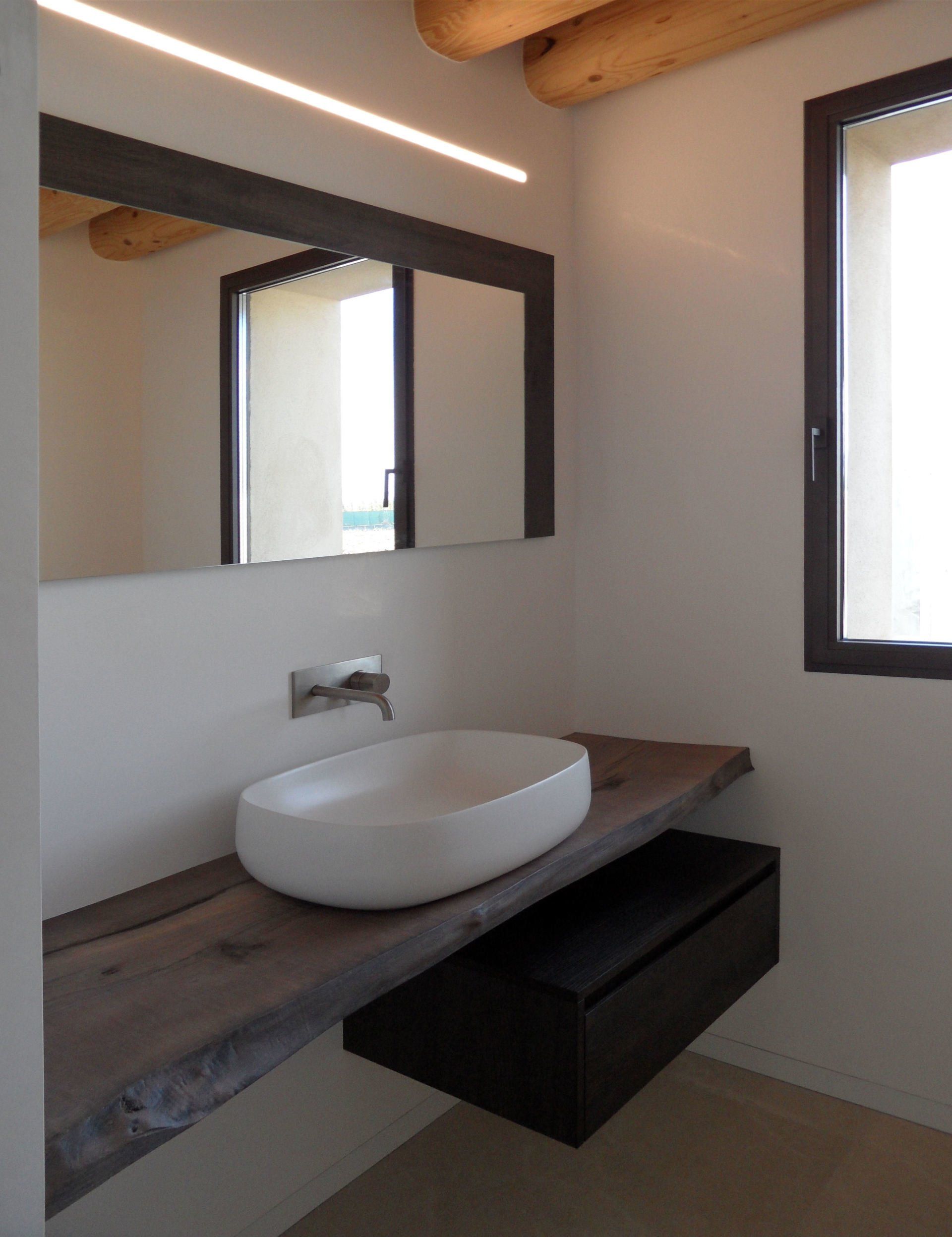 Mobile Bagno con tavolato corteccia in legno di Noce Nazionale