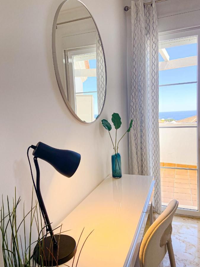 Guest Bedroom Working Area