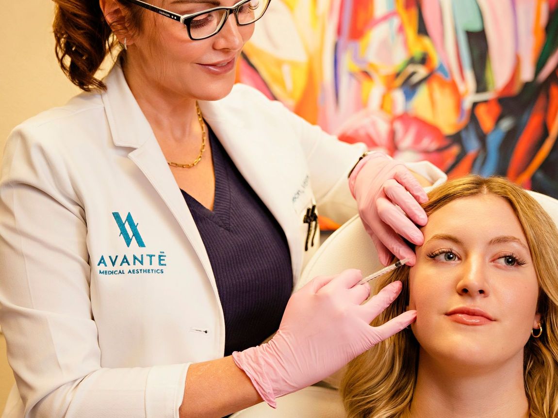 Avante Medical Aesthetics - Staff with clients