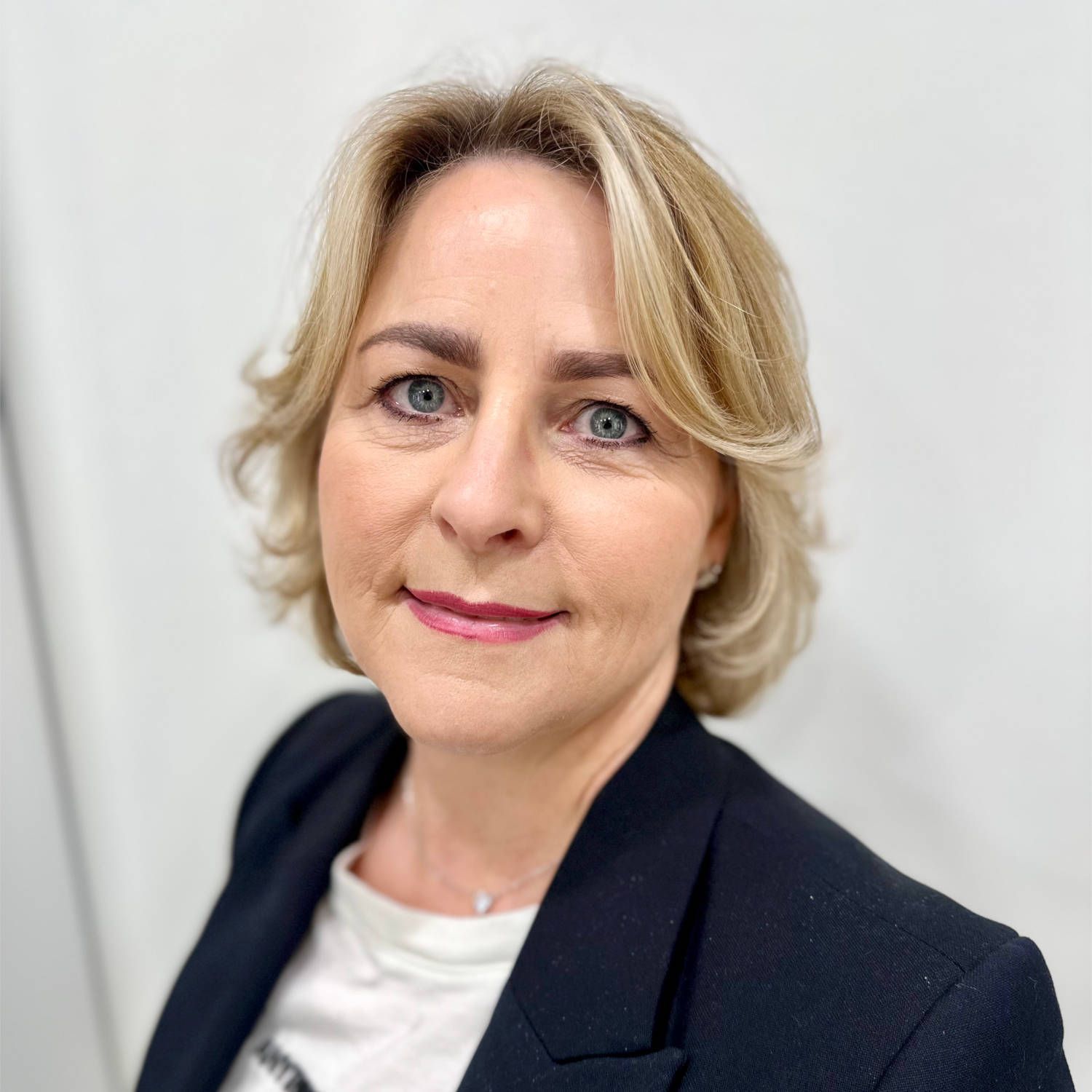 Sandra Konrad Friseurmeisterin und Inhaberin von Hair & More Friseur in Ratingen