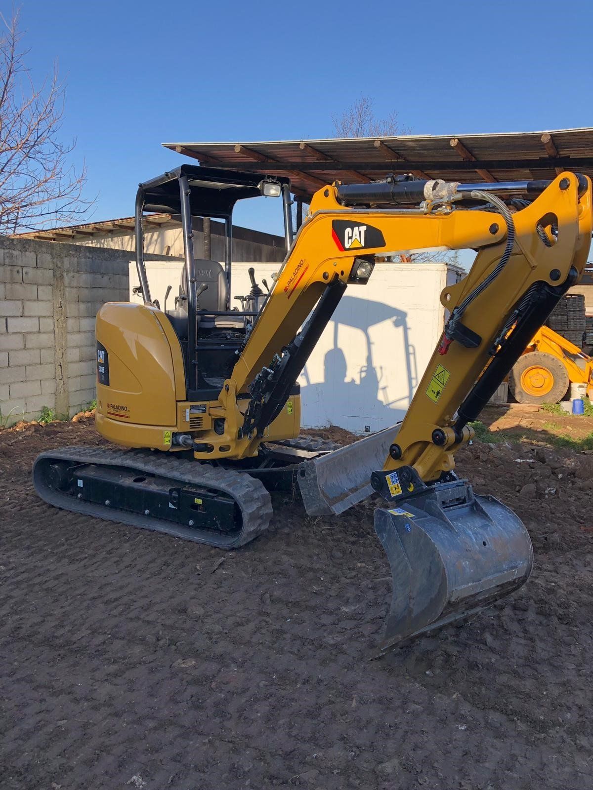 Escavatori con braccio