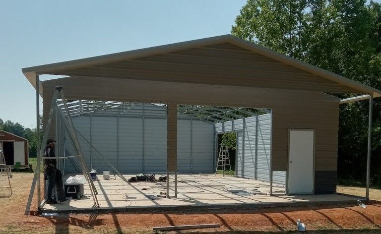 Constructing metal building - Asheboro, NC | Ciro's Carports & More LLC