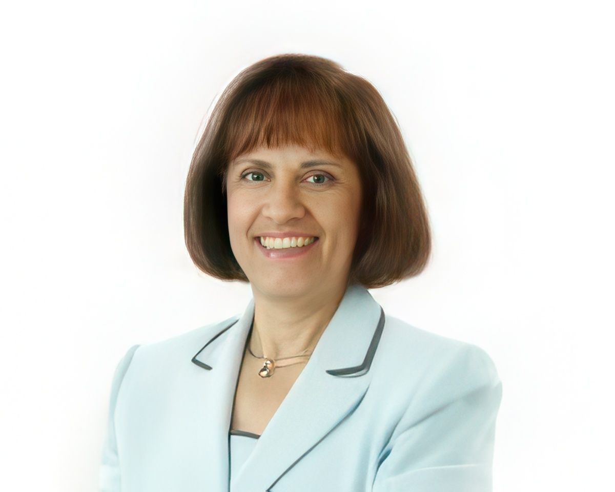 headshot of Mimi Kopassis