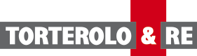 La scritta "TORTEROLO & RE" in bianco su due rettangoli grigi, separati da una striscia verticale rossa.