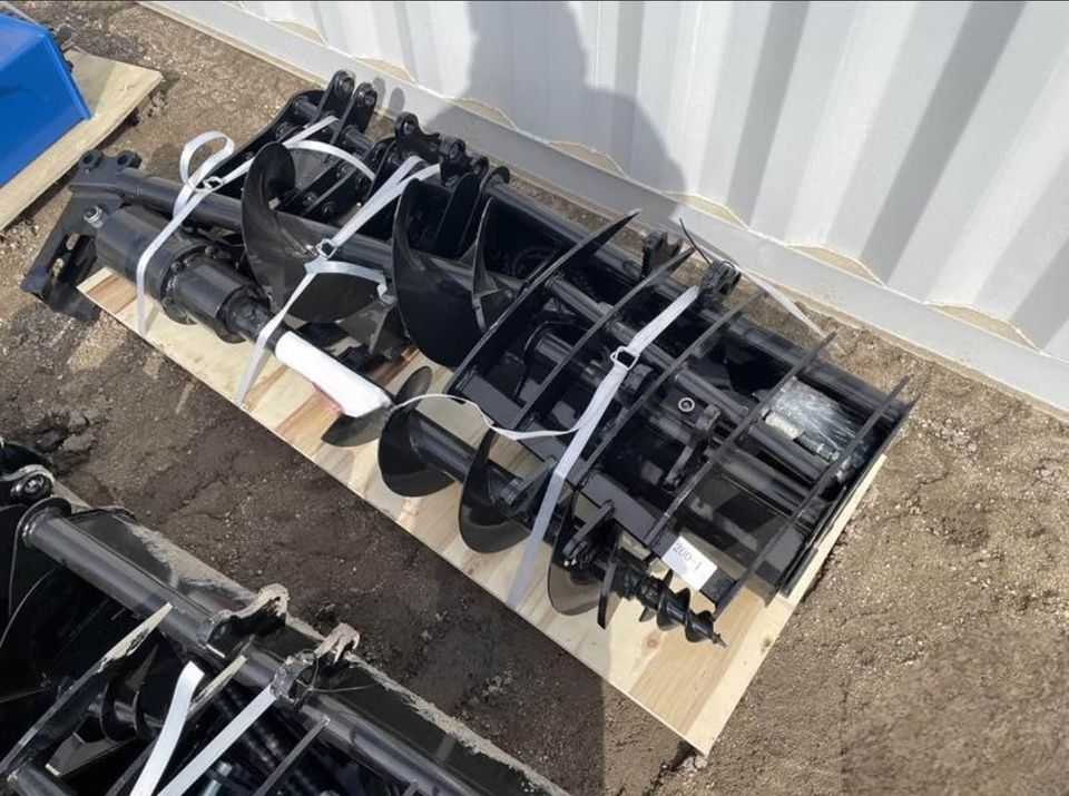 1-Ton Mini Excavator Attachments (Fits AGT QH12, H12, H13, VA13, H15, VA15)